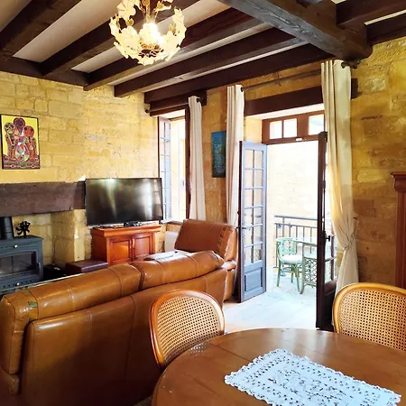 Tatil Evi Demeure Du Xiiie-xive S. Dans La Cite Medievale.