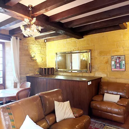 Demeure Du Xiiie-xive S. Dans La Cite Medievale. Tatil Evi Gourdon-en-quercy