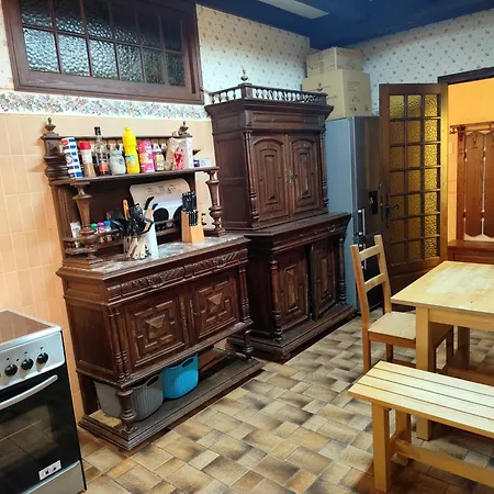 Demeure Du Xiiie-xive S. Dans La Cite Medievale. Tatil Evi *